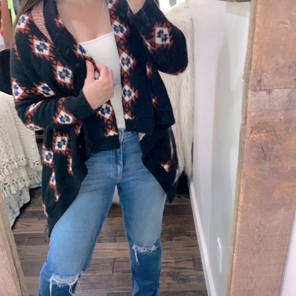 Forever 21 Aztec boho knit sweater cardigan size medium - Picture 2 of 7